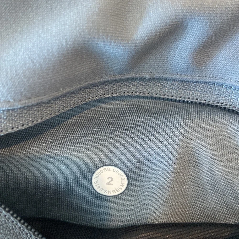 Lululemon Athletica Size 2 Excellent Condition 🔥 - Picture 7 of 7